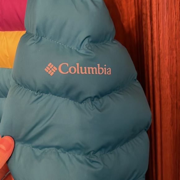 Women’s Columbia Puffer - Picture 2 of 5